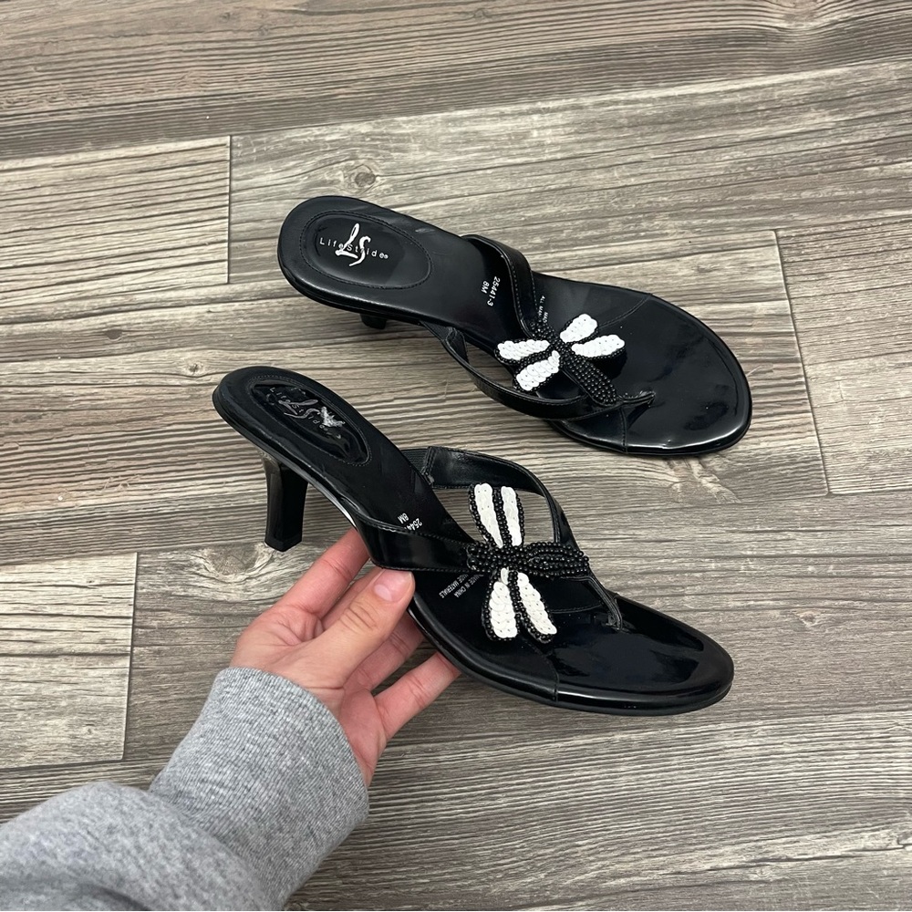 Lifestride Black and White Heels with Dragonfly Detail
